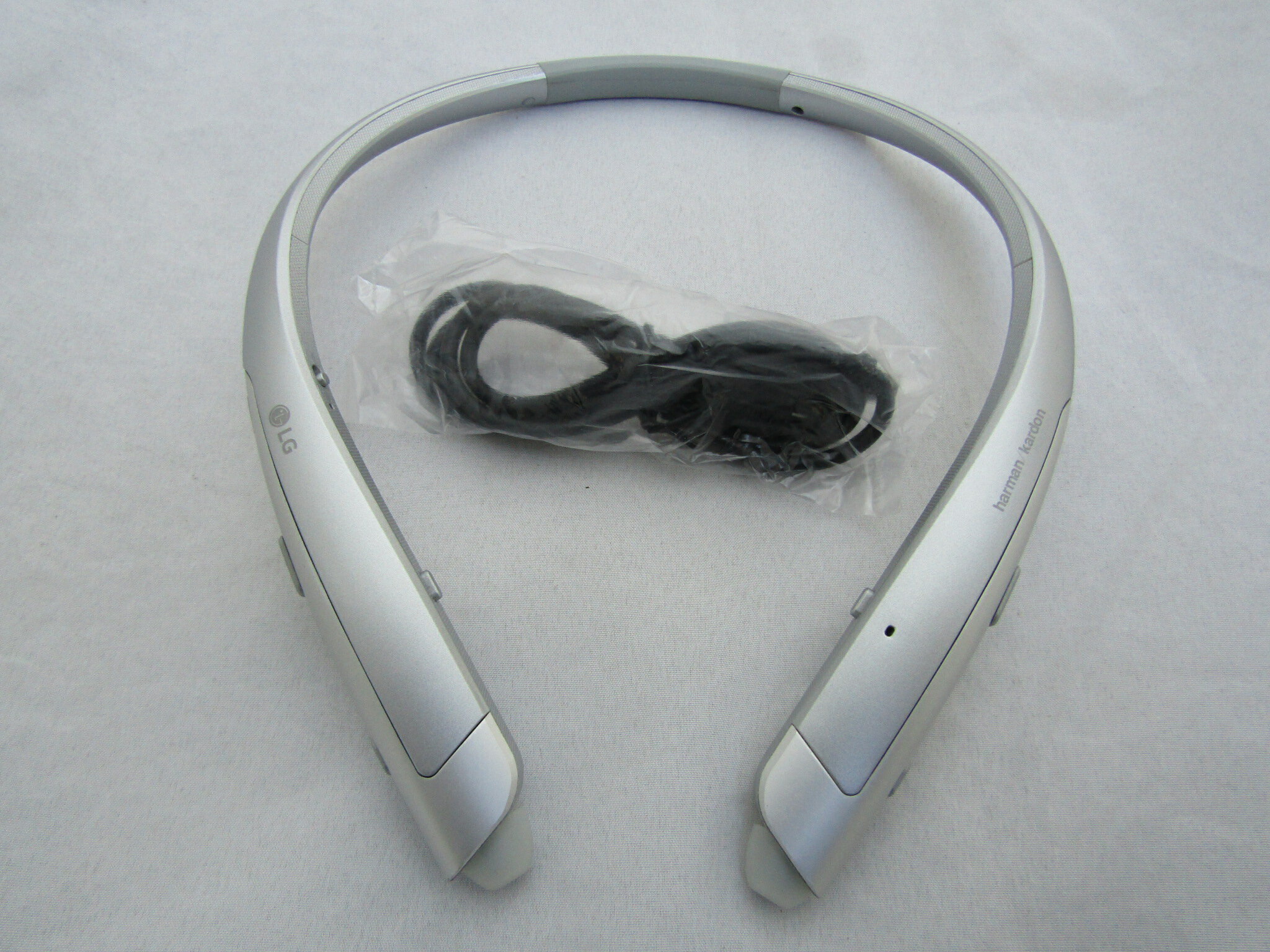 Lg Tone Platinum Hbs 1100 Premium Wireless Stereo Headset Silver Vg Sold By Smart Supply Rakuten Com Shop