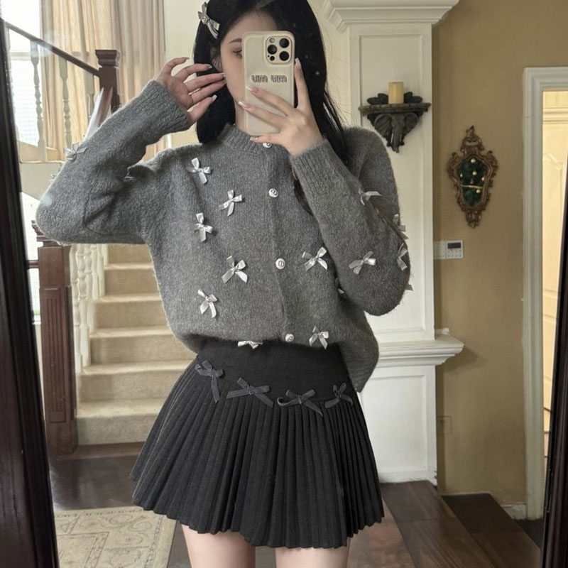 ANNAS 滿版蝴蝶結毛衣外套 小香風金屬釦外套 蝴蝶結毛衣 蝴蝶結紅色毛衣 粉色蝴蝶結毛衣 過年紅色穿搭 8