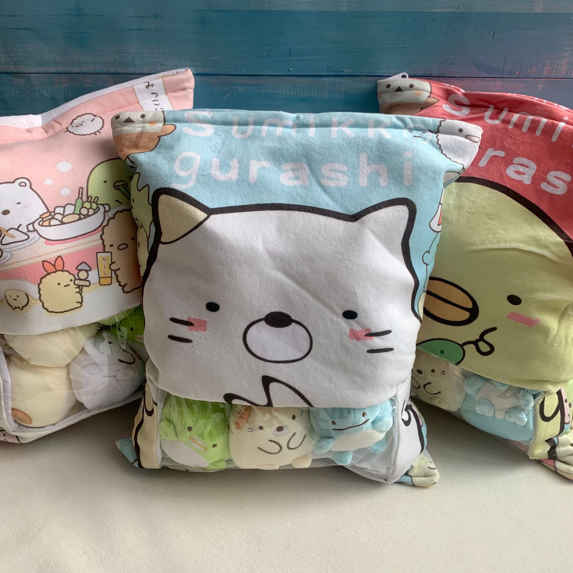 新款角落生物卡通零食抱枕內小公仔日本可愛動物抱枕毛絨玩偶禮物