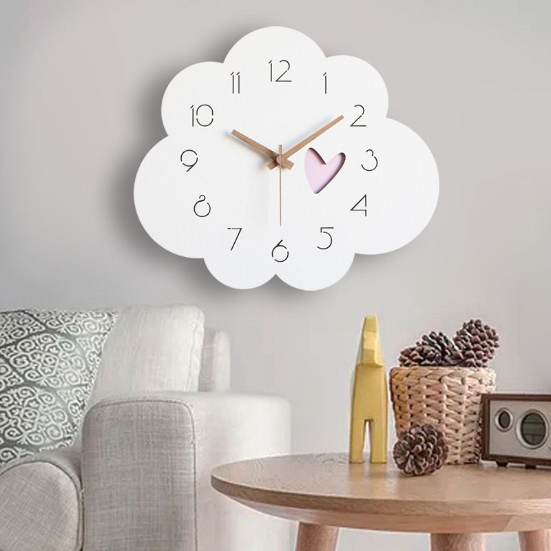 簡約現代掛鐘客廳家用時鐘2023新款靜音可愛創意鐘表掛墻洋氣