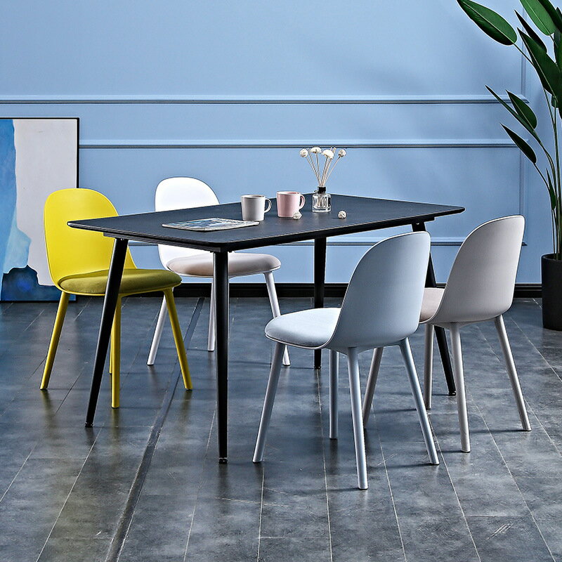 北歐餐椅塑料書桌椅子設計感家用網紅化妝椅白色簡約凳子靠背