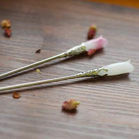 金屬髮簪 馬蹄蓮花簪 琉璃木蘭簪 2支 組 手工製作古典髮飾髮簪子兩款多色可選 可混搭 緹娜嚴選tinaestore 金屬髮簪 馬蹄蓮花簪 琉璃木蘭簪 2支 組 手工製作古典髮飾髮簪子兩款多色可選 可混搭 緹娜嚴選tinaestore