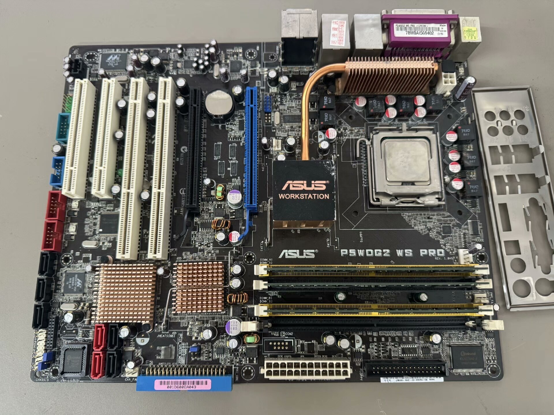 華碩P5WDG2 WS PRO REV 1.04G 工業級工控主機板 雙網口伺服器主機板 穩定耐用 高效能運算 支援多設備