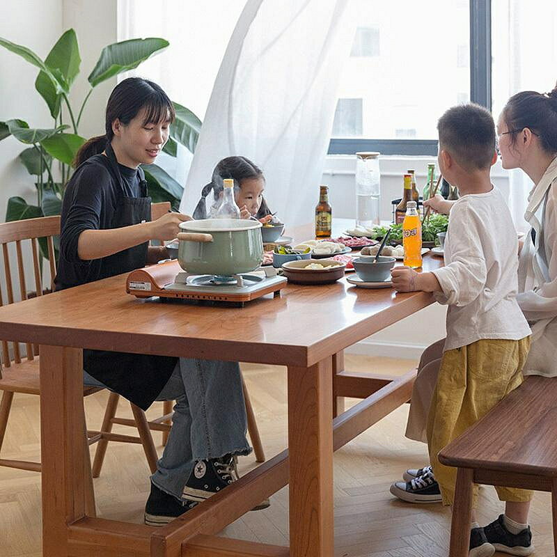 現貨：北歐全實木餐桌椅組合櫻桃木長條桌凳日式大板桌子家用原木工作臺