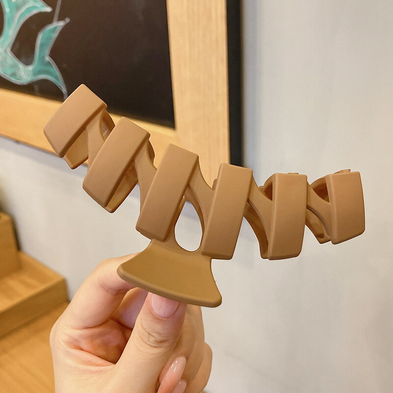 【台灣現貨】時尚配件 髮飾 髮夾 鯊魚夾 大嘴夾 邊夾  韓國亞克力髮夾女後腦勺盤髮夾子頭飾網紅珍珠抓夾氣質愛心鯊魚夾 0