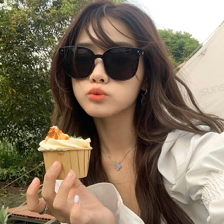 【新品】折疊墨鏡 韓國明星款偏光墨鏡 大框時尚墨鏡 黑灰色 男女適用 偏光摺疊太陽眼鏡 防眩光 抗UV400 2