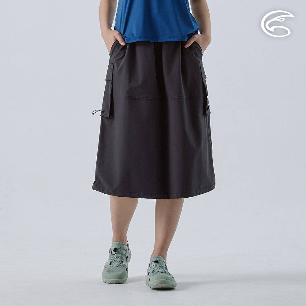 ADISI 女三季撥水可調節工裝長裙 AD2491064 (S-XL)｜防潑水 四面彈 快乾 透氣 日系 波浪長裙