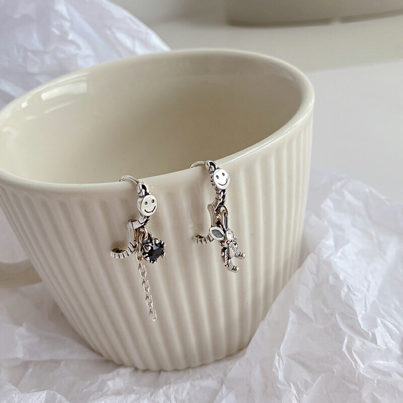 純銀兔子耳環女年新潮款重工鏈條笑臉耳釘不對稱流蘇創意耳飾 3