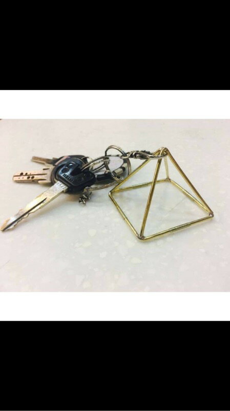 琉璃光 金字塔 小（底座 5×5cm） 1