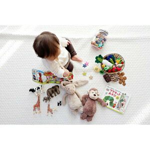 全新出清 兒童玩具 口水巾 小鐵琴 兒童拼圖 水畫 幼兒用品