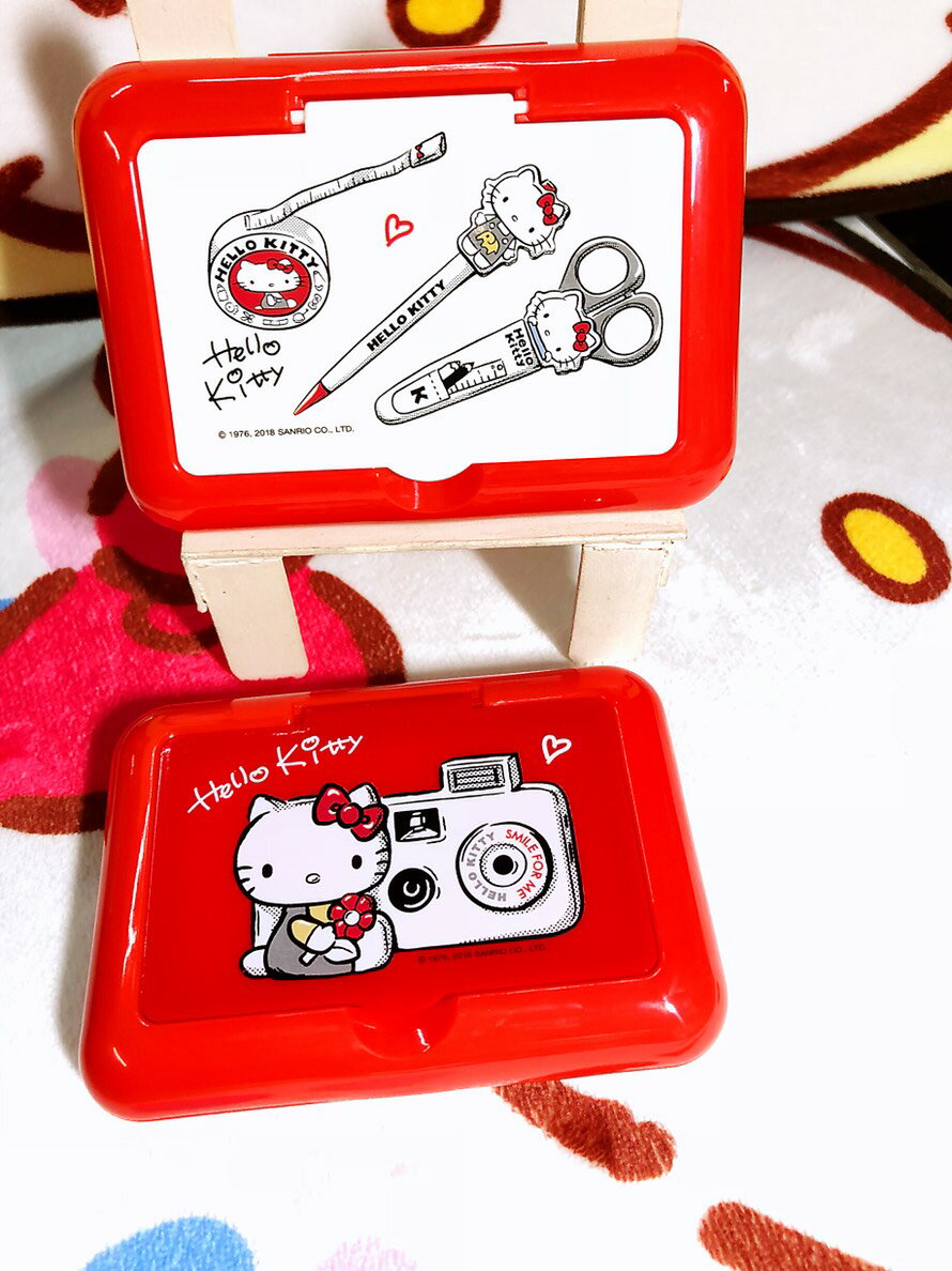 大賀屋 正版 Hello kitty 鏡子面紙盒 面紙 化妝鏡 鏡子 面紙盒 衛生紙 凱蒂貓 三麗鷗 T00120401