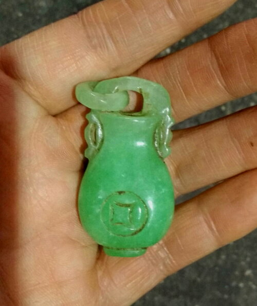 古玩雜項 古玉 老玉清代 老翠玉老翡翠手工雕刻 銅錢花瓶掛墜吊墜1入