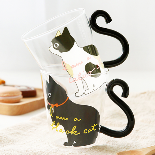 慵懶黑白貓玻璃咖啡杯 情侶對杯 可愛動物玻璃馬克杯 杯子 日式創意生活雜貨小物 生日禮物 辦公室小物 婚禮小物 《波卡小姐 貓咪小物》 FD0029