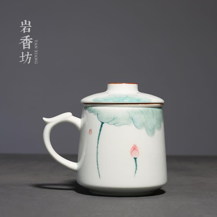巖香坊 手繪粉青荷泡茶杯清新水杯陶瓷家用辦公馬克杯帶過濾茶杯 幸福驛站