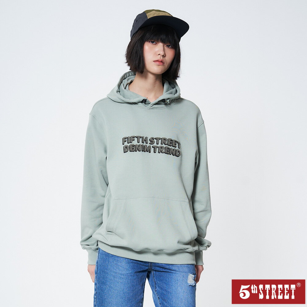 中性款 毛巾繡連帽T恤-嫩綠 (560936) 【5th STREET】【全館滿$3000贈環保餐具收納包】
