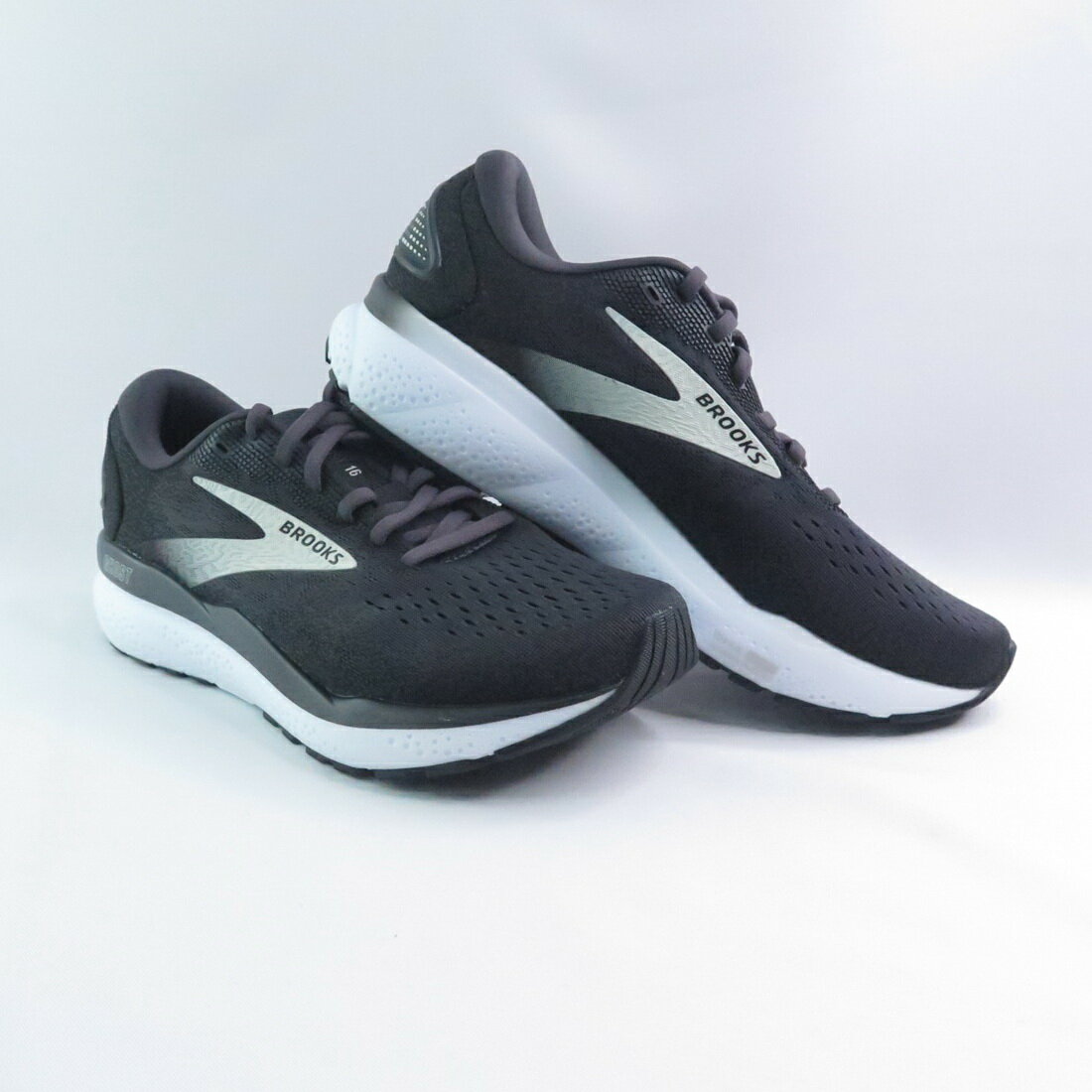 BROOKS Ghost 16 男款慢跑鞋 1104182E090 魔鬼系列 2E寬楦 黑灰白【iSport愛運動】