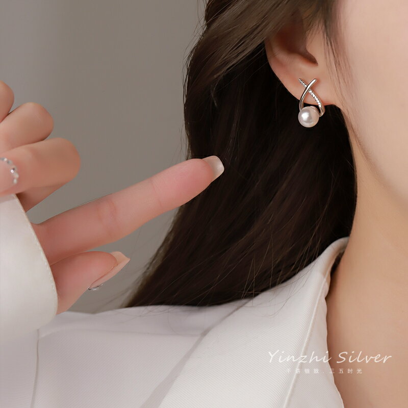 S925銀高級感耳釘女氣質仿珍珠耳環小眾設計感輕奢2022年新款潮耳