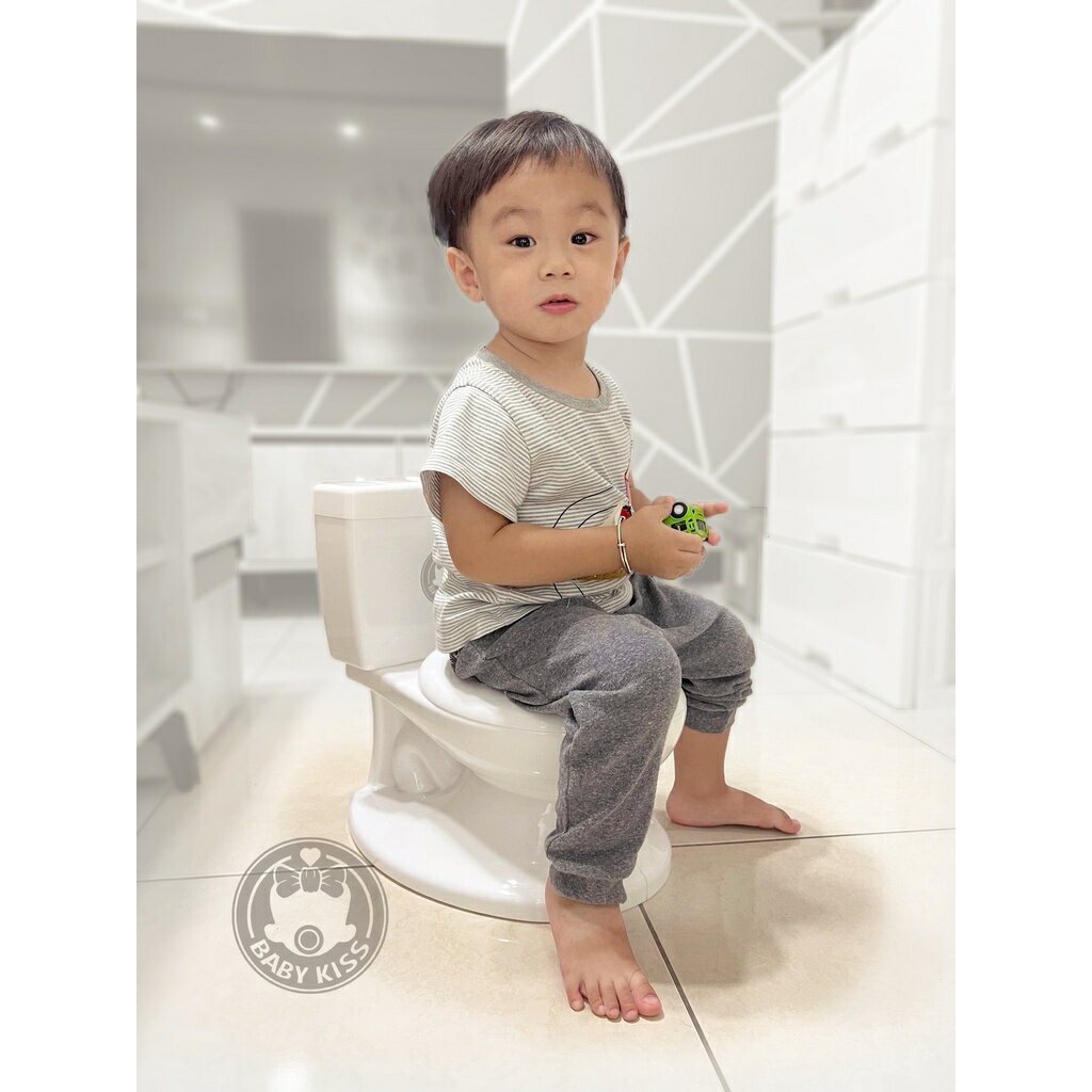 Baby Kiss 兒童仿真學習馬桶(有沖水聲)送電池 3