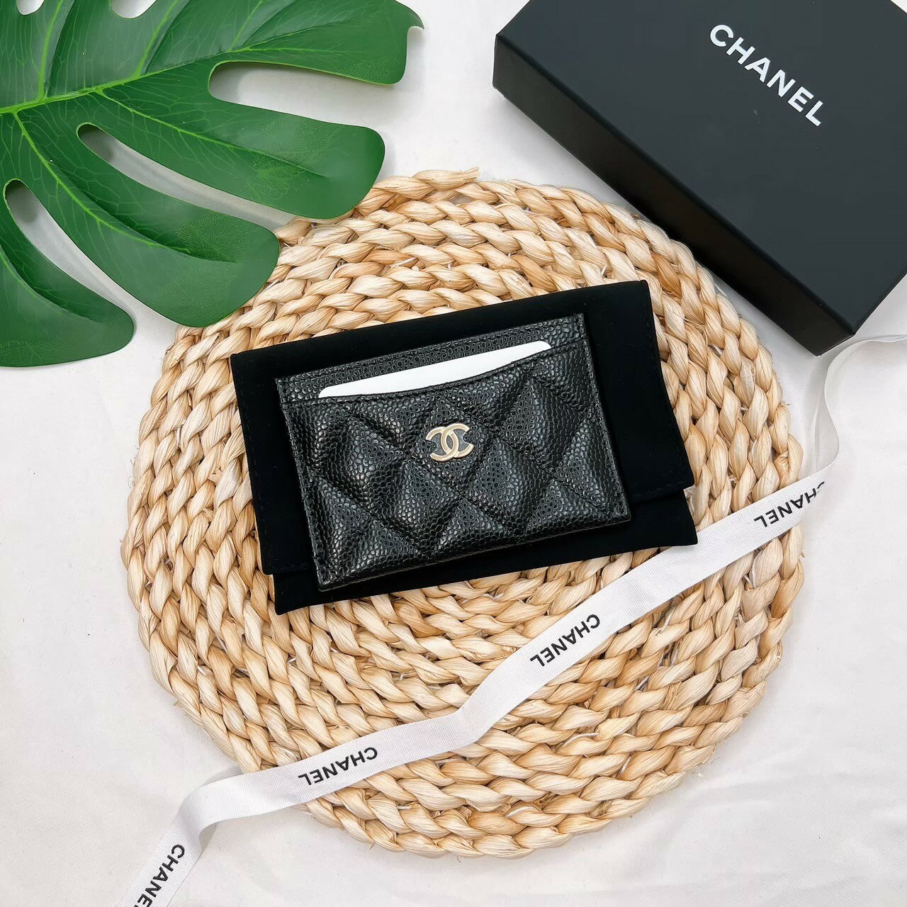 超美品 CHANEL グラフィティ リング ベルト キャンバス 2023/24 AW◇送料込【CHANEL】ベルトゴールド＆クリスタルABB560