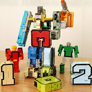 [免運】數字變形玩具金剛禮物益智機器人男孩全套兒童3-4字母6歲百變戰隊 果果輕時尚 全館免運