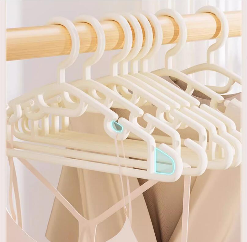 加粗塑膠衣架無痕家用掛衣服架學生宿舍用衣撐子晾曬衣掛鉤涼衣架【繁星小鎮】