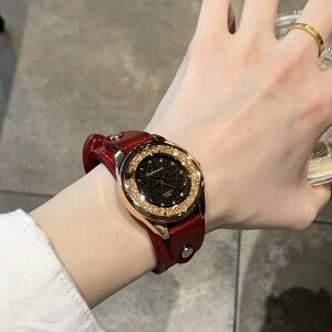 復古牛皮手表小表盤圓形鉆石款電子手表休閑歐美指針式女士表閨蜜 女錶