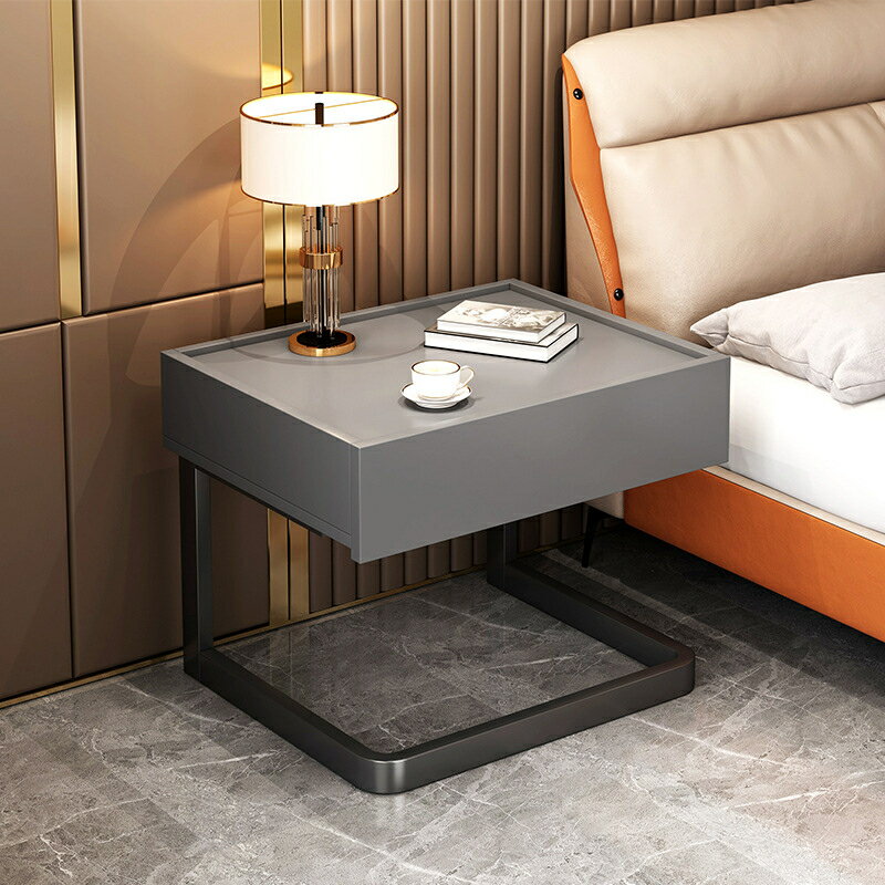 意式床頭櫃 臥室家用床邊櫃 輕奢ins風儲物櫃 簡易床邊抽屜櫃 高級感 現代床頭置物架