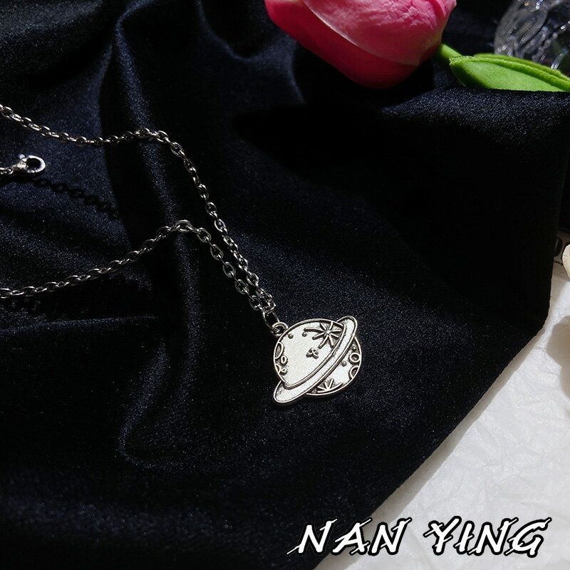 NANYING 復古星球土星行星土酷項鏈女鈦鋼嘻哈吊墜情侶毛衣鏈子潮 3