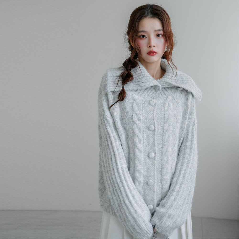 ★限時下殺$690★MIUSTAR仿羊駝絨翻領麻花針織排扣毛衣外套(共1色)1125預購【NR2491】