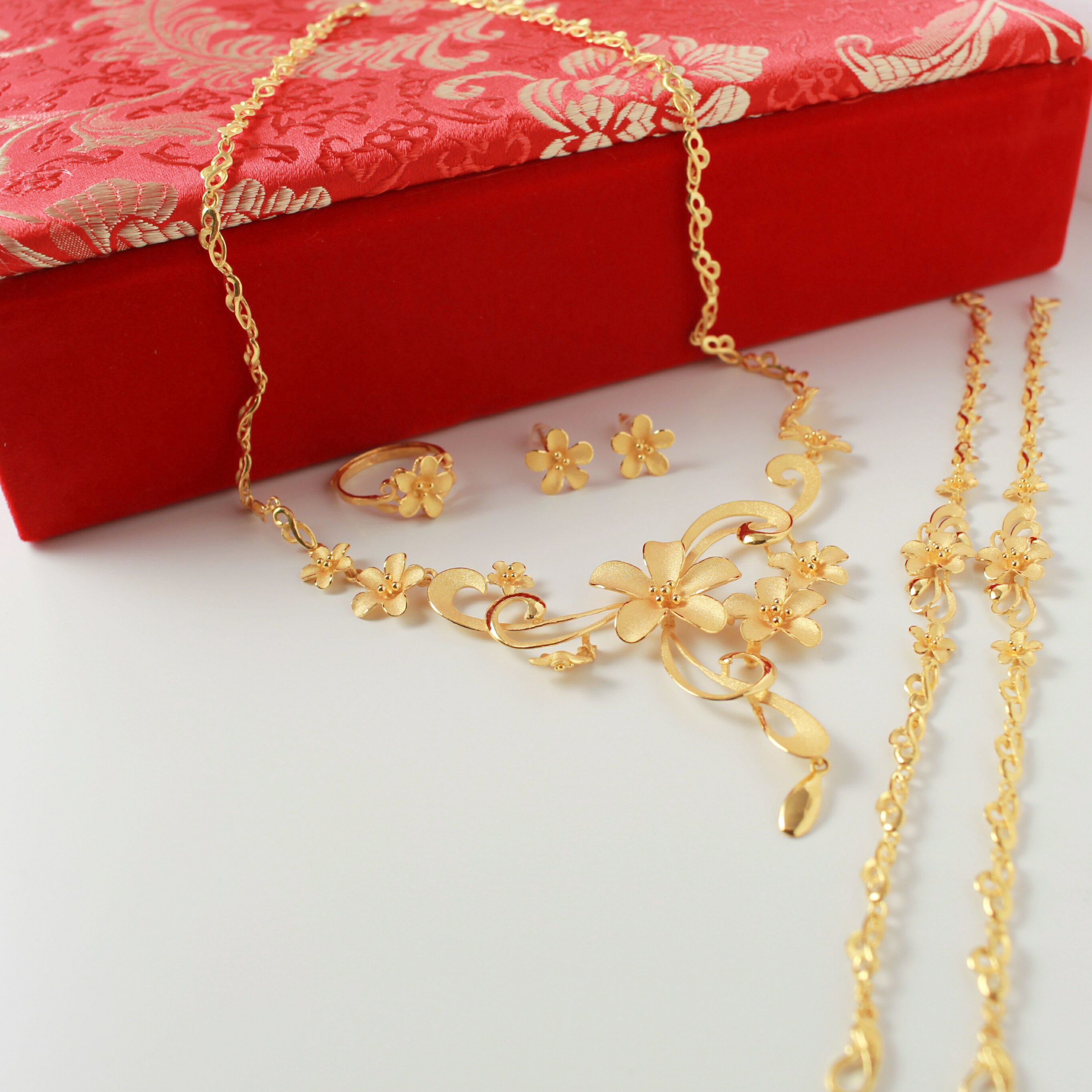 【HJ DIAMOND】巴洛克文定結婚黃金套駔