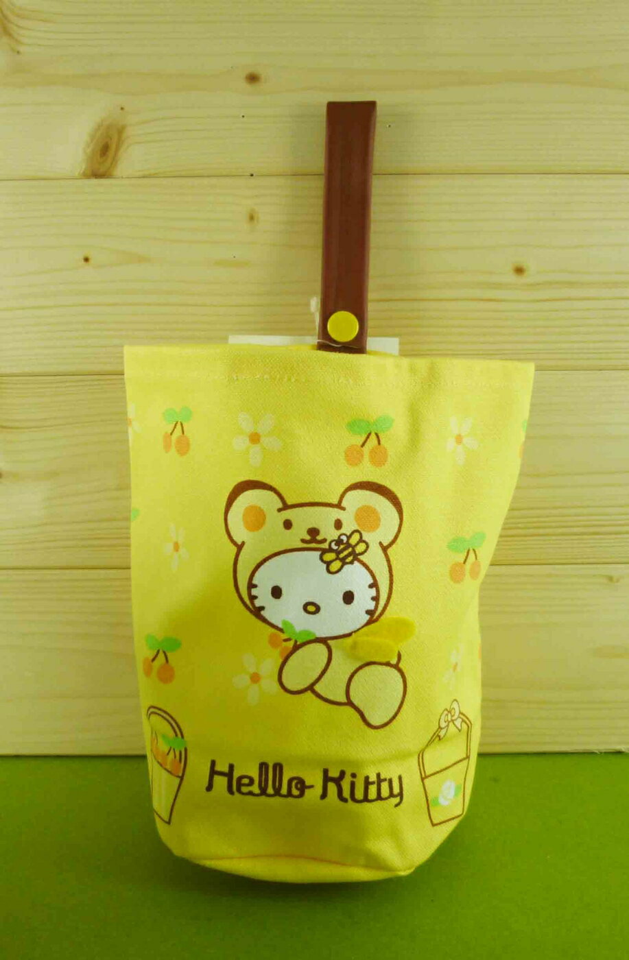 【震撼精品百貨】Hello Kitty 廚房置物袋-小熊圖案【共1款】 震撼日式精品百貨