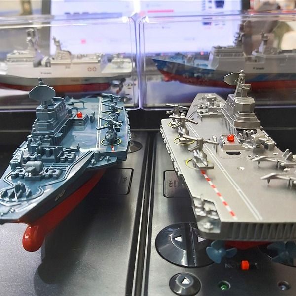 遙控船 海翼星遙控船 玩具 護衛艦快艇賽艇兒童男孩電動船 軍事模型 航空母艦