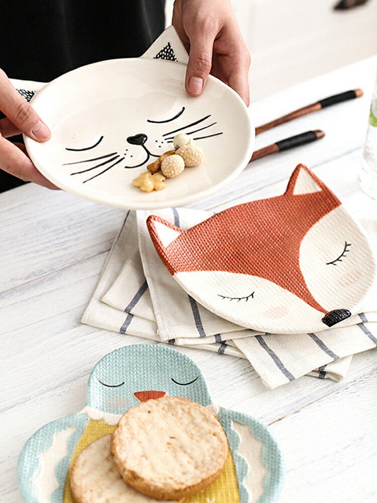 北歐風INS卡通動物造型兒童陶瓷餐盤寶寶吃飯盤子幼兒家用分隔盤