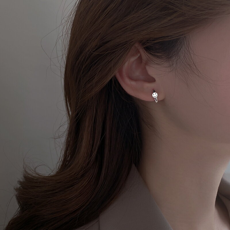 925純銀笑臉耳環女年新款潮耳扣性冷淡復古麻花耳圈潮人耳飾