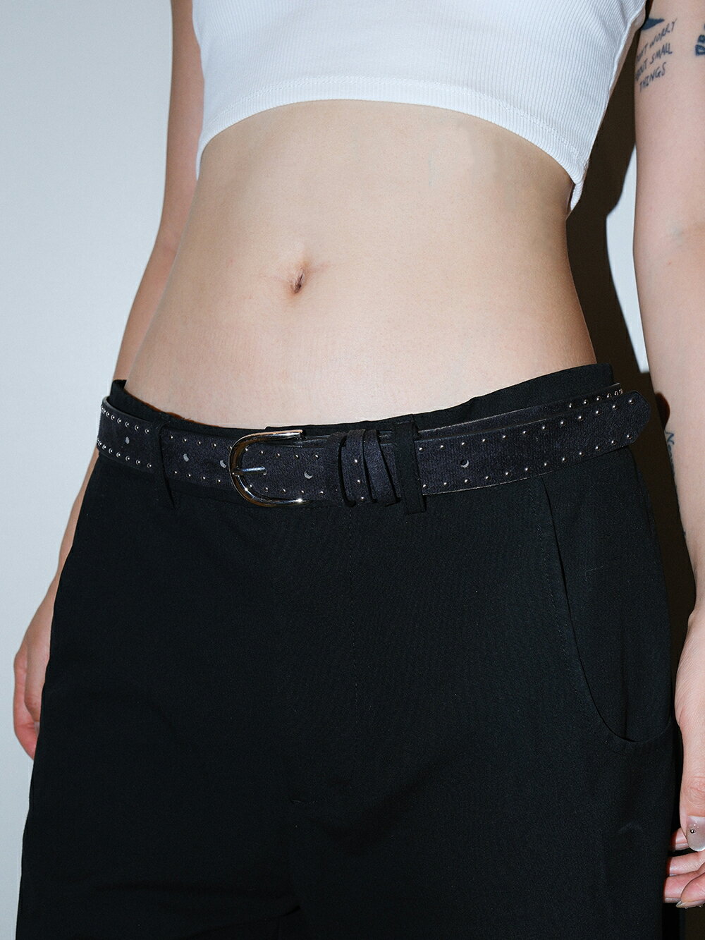 Darkblue絲絨鉚釘腰帶辣妹配牛仔褲y2k翻毛針釦簡約短窄款皮帶夏