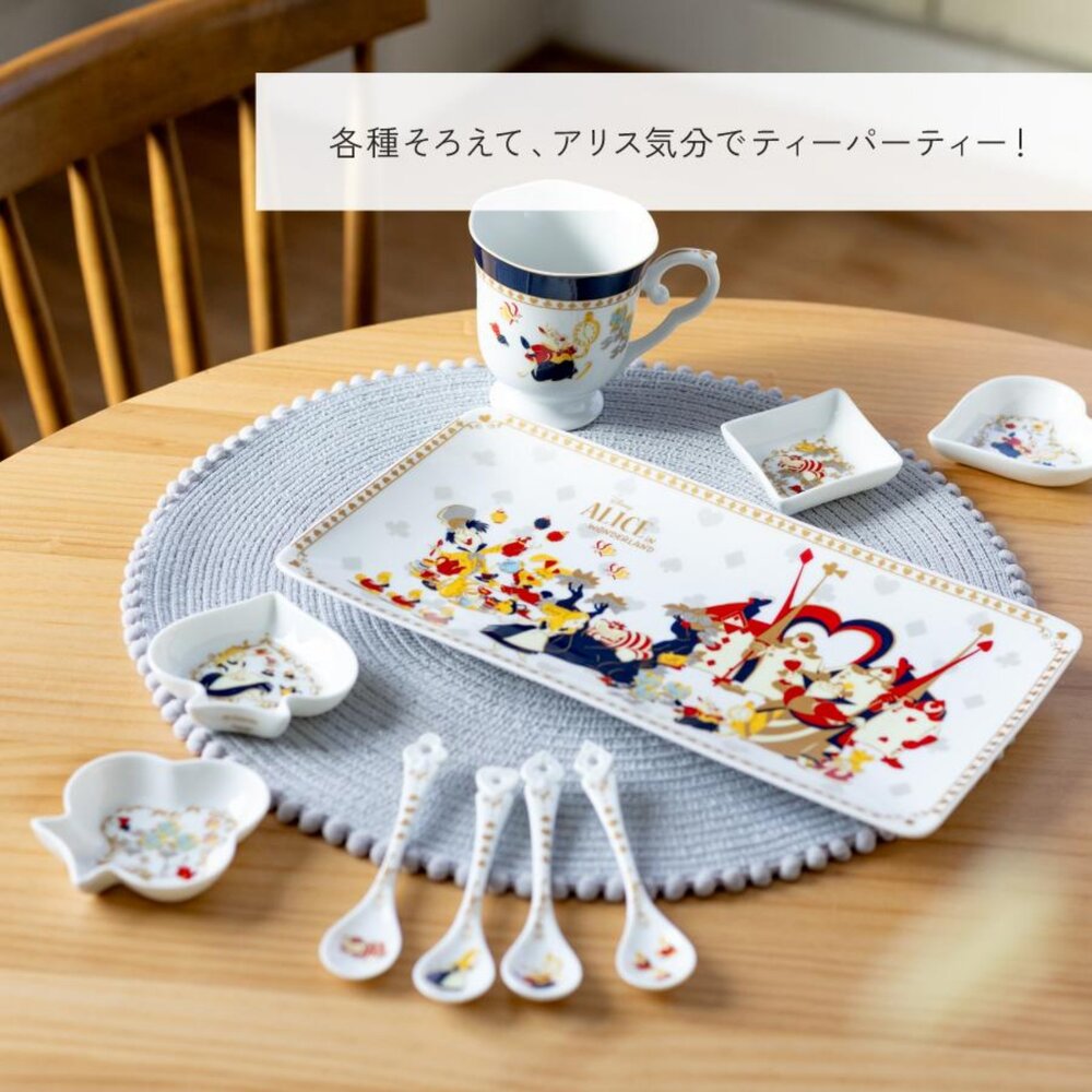 日本製 Disney 愛麗絲夢遊仙境 撲克牌造型小碟｜飾品碟 點心碟 下午茶 收藏收禮 日本進口 少女必收款 - 迪士尼 可機洗 碟 少女必收款 日本製 Disney 愛麗絲夢遊仙境 撲克牌造型小碟 飾品碟 點心碟 下午茶 收藏收禮 日本進口 小盤 小碟 收納盤