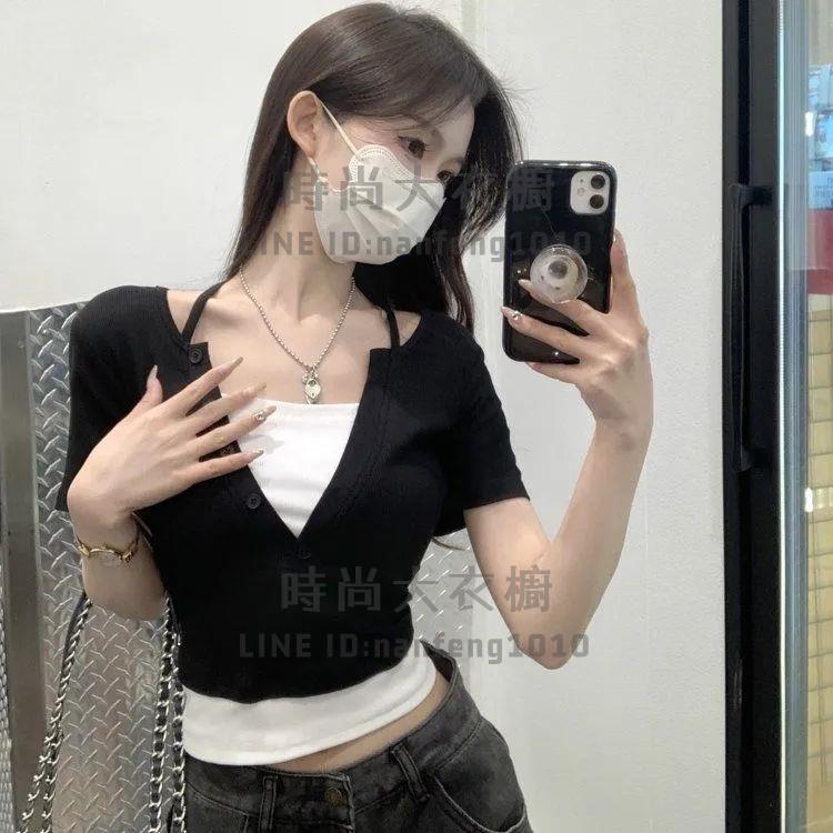 假兩件掛脖上衣女辣妹v領夏正肩設計感小眾拼接短袖t恤女【時尚大衣櫥】