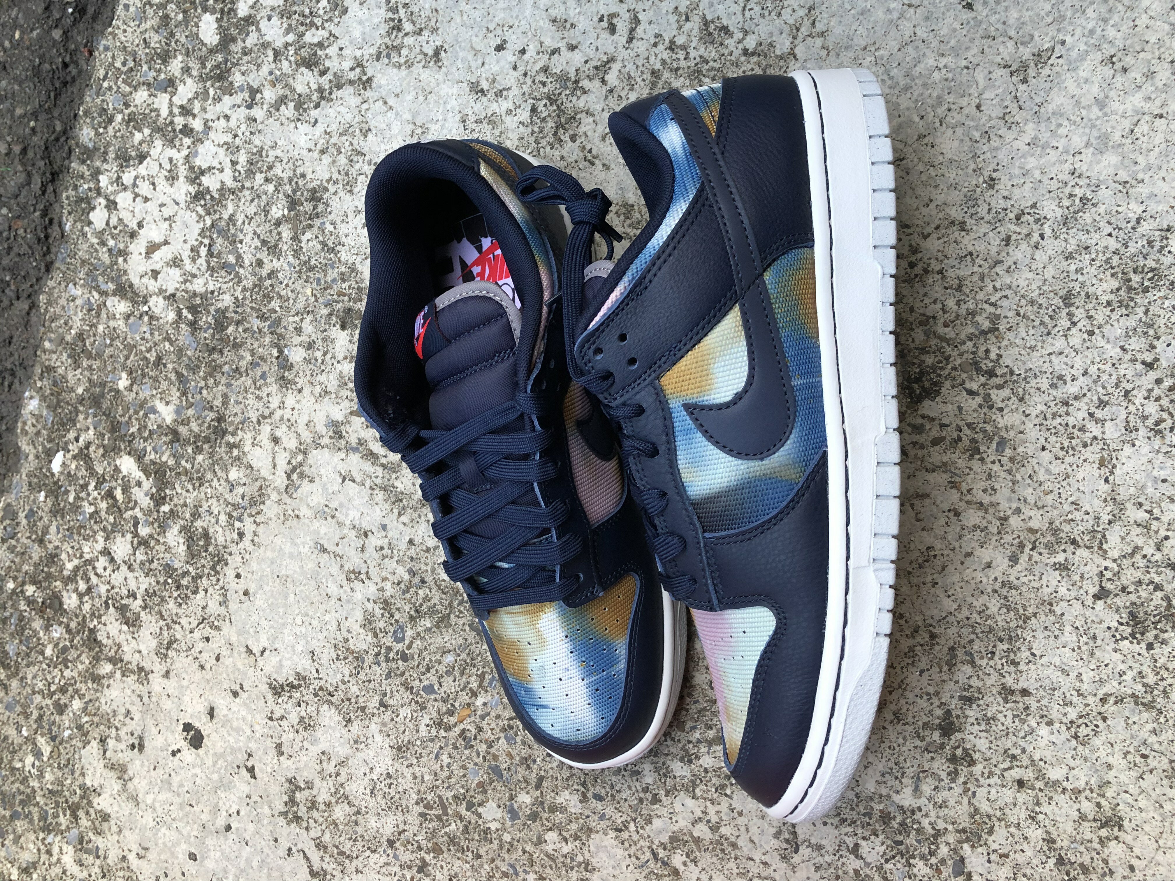 2022 新色入荷NIKE DUNK LOW RETRO PREMIUM GRAFFITI 低筒彩色渲染藍