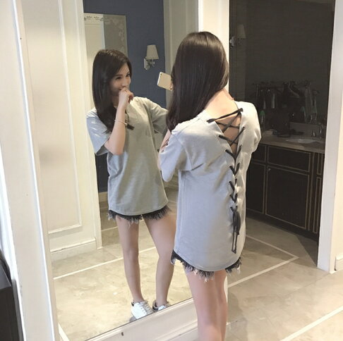 中大尺碼女裝 露背綁帶短袖夏季T恤 韓版女短袖T恤 中長款V領上衣 寬鬆百搭上衣 櫻桃嚴選 3