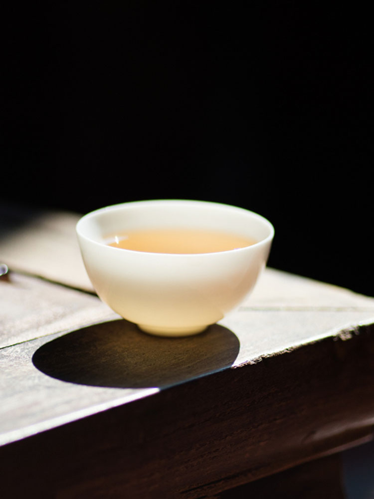 潮汕功夫茶杯薄胎白玉令品茗杯骨瓷超薄直口杯反口陶瓷白瓷小茶杯