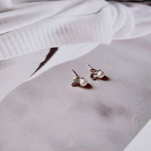 現貨專區｜俏皮小兔銀針耳環-優雅銀(BPES17-S)｜送禮精選店家★Reyna jewelry 女王飾品