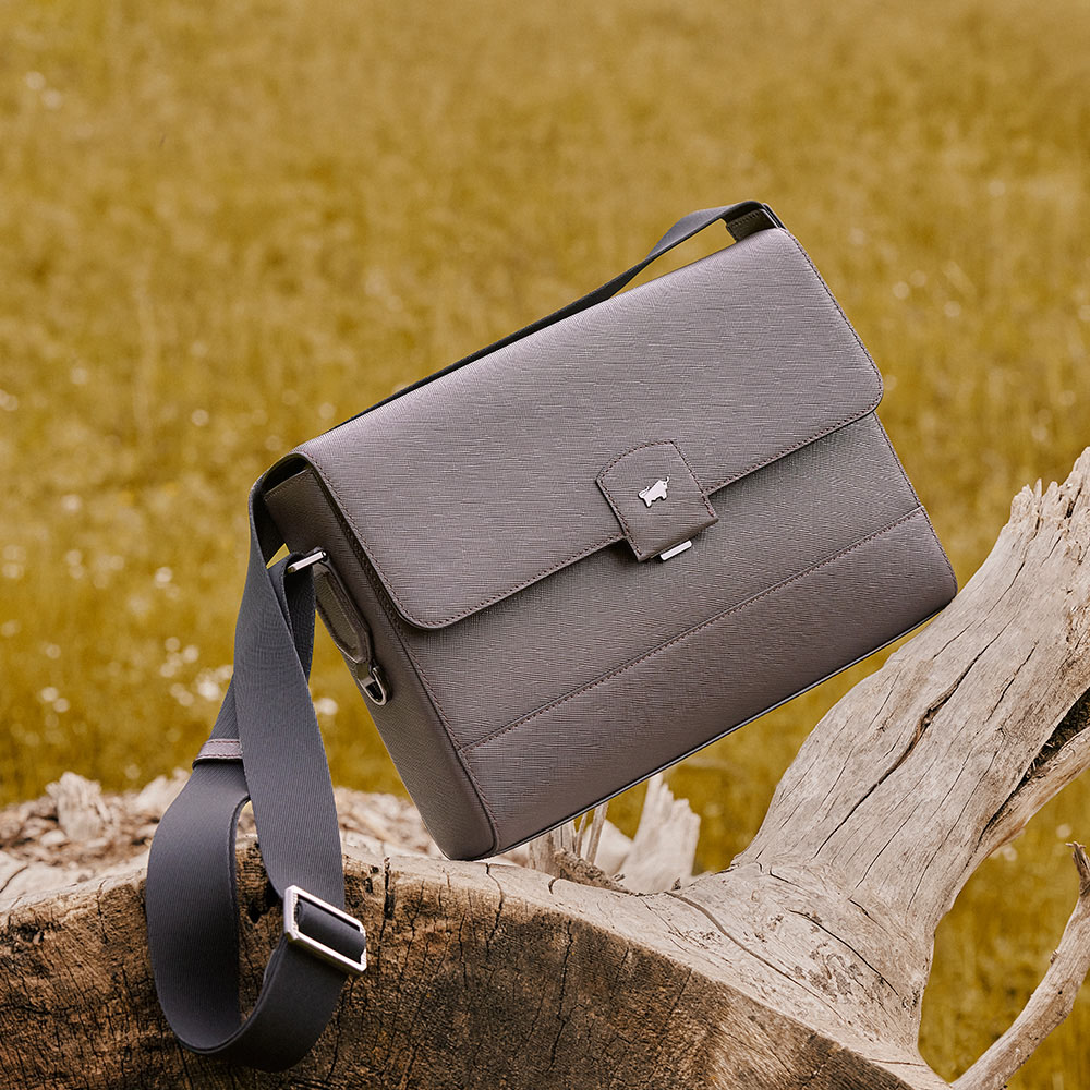 【BRAUN BUFFEL 德國小金牛】臺灣總代理 巴雷特 橫式斜揹包-咖啡色/BF546-61-GCO