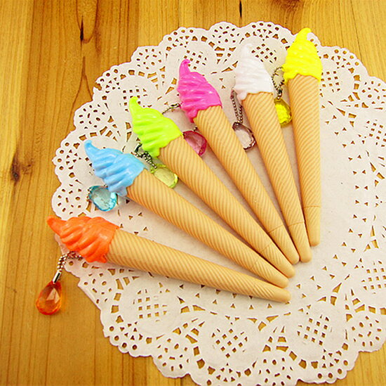 ●MY COLOR● 冰淇淋造型中性筆 禮品 黑色墨水 學生用品 設計 辦公用品 創意 文具 獎品 童趣 原子筆【P134】