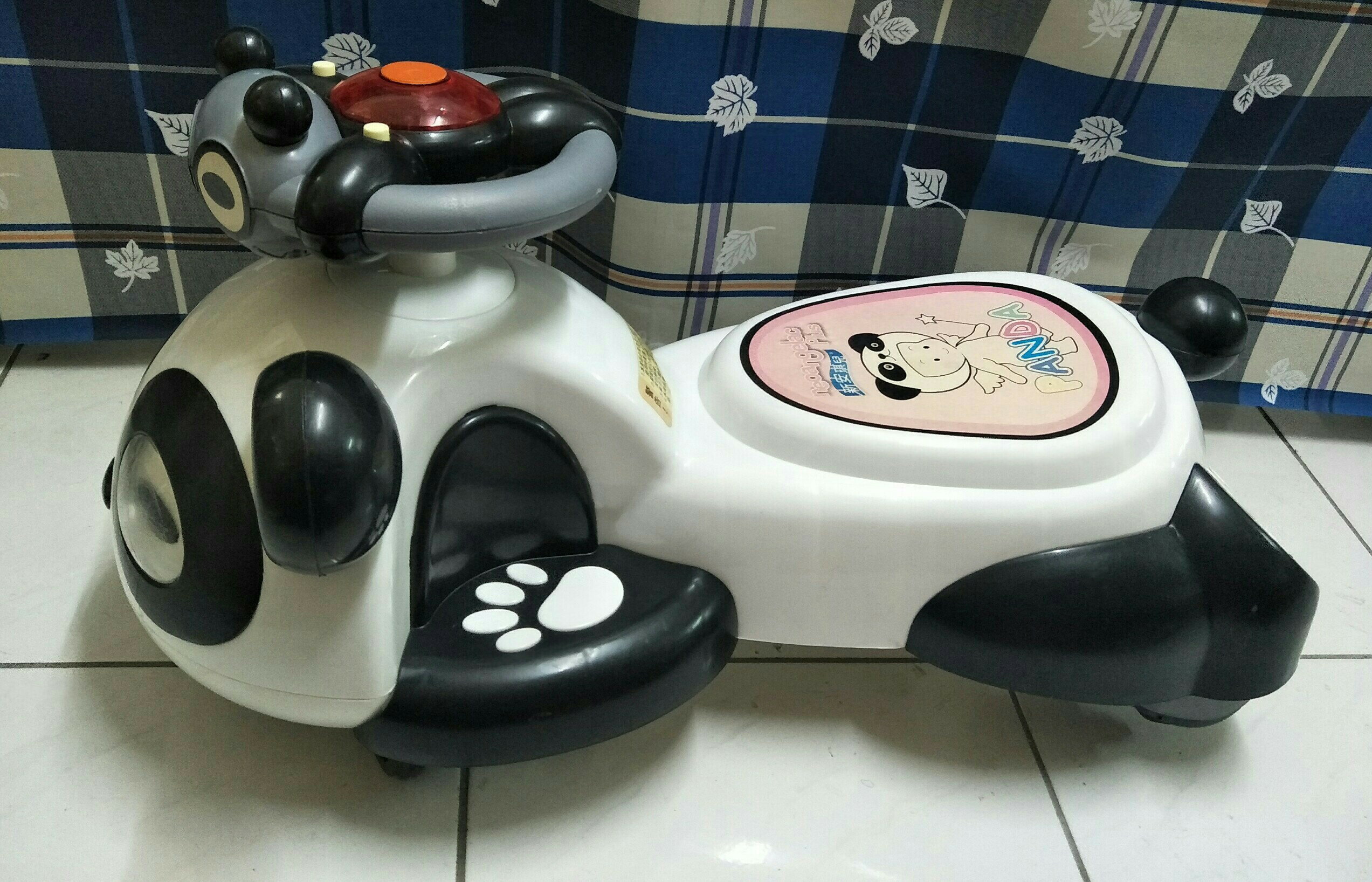 【兒童玩具】熊貓扭扭車