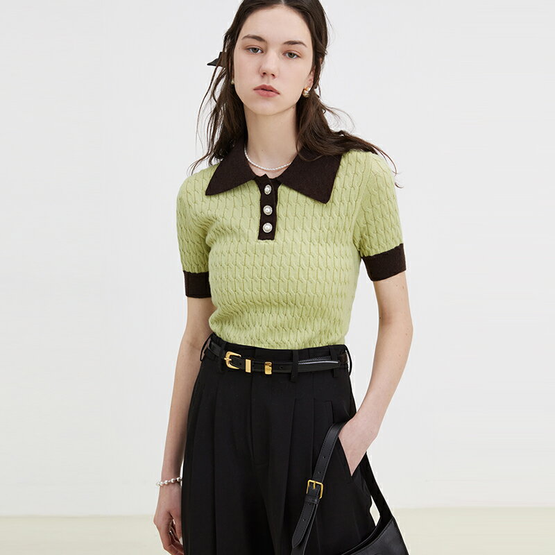 範洛2022年夏季新款短袖毛針織衫女慵懶風撞色絞花POLO領半袖上衣