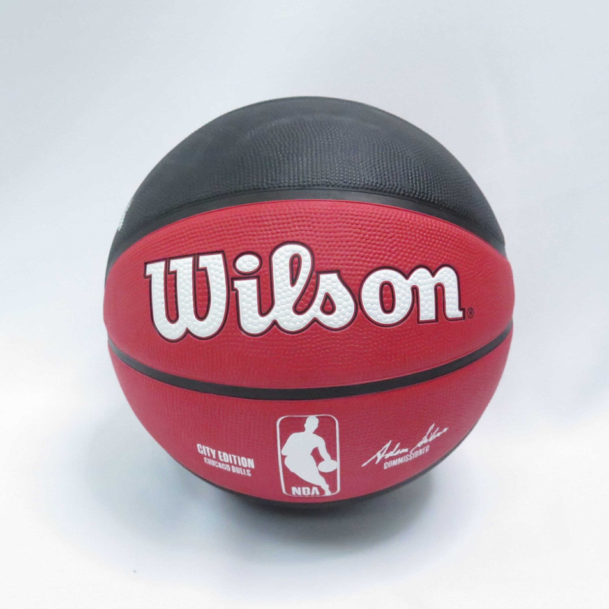 Wilson WZ4024205XB7 NBA 城市系列 橡膠 7號籃球 公牛隊 紅黑【iSport愛運動】
