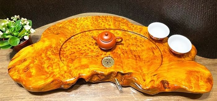 杉木瘤老料滿瘤花精品茶盤，編號G538，尺寸 長63，寬29，厚5公分，大時代蘇老闆特別訂制精挑細選倒格杉木滿瘤茶盤！非常稀有珍貴，極品等級，歡迎珍收！