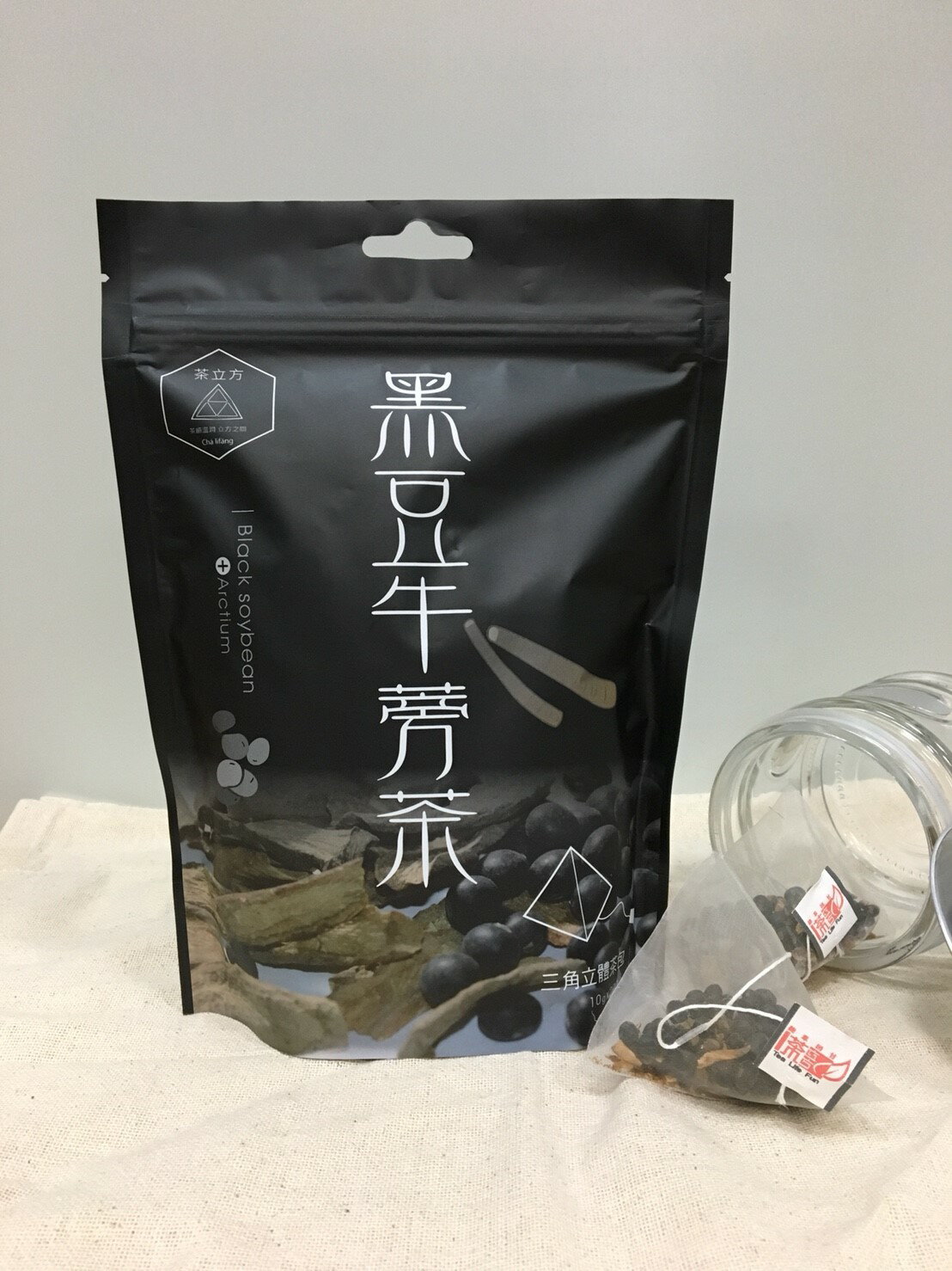 <br/><br/>  【茶立方】小資茶包系列-台灣黑豆牛蒡20入<br/><br/>