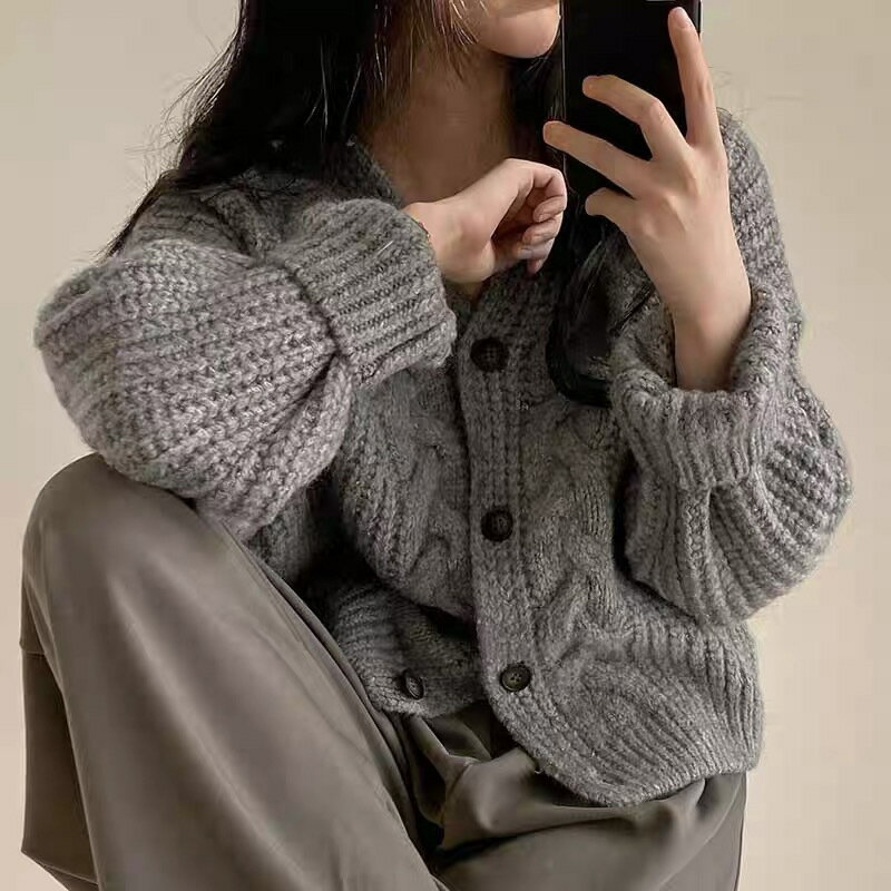 女裝 外套 韓系風 氣質上衣 韓版   韓國chic秋冬復古慵懶風減齡休閒麻花紋寬鬆百搭毛衣開衫短外套女 3