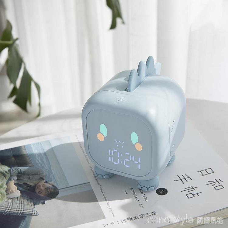 卡通靜音趣味龍鬧鐘led充電數字聲控報時亞馬遜兒童定時喚醒夜燈 免運 開發票
